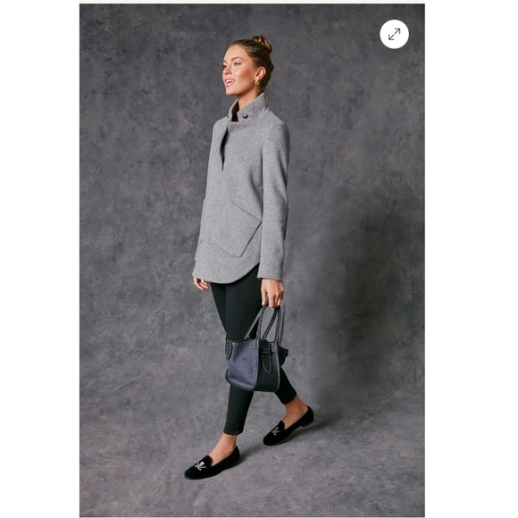 Tuckernuck Shoes - Del Toro Skull Black Velvet Loafers Size 7.5. EUC